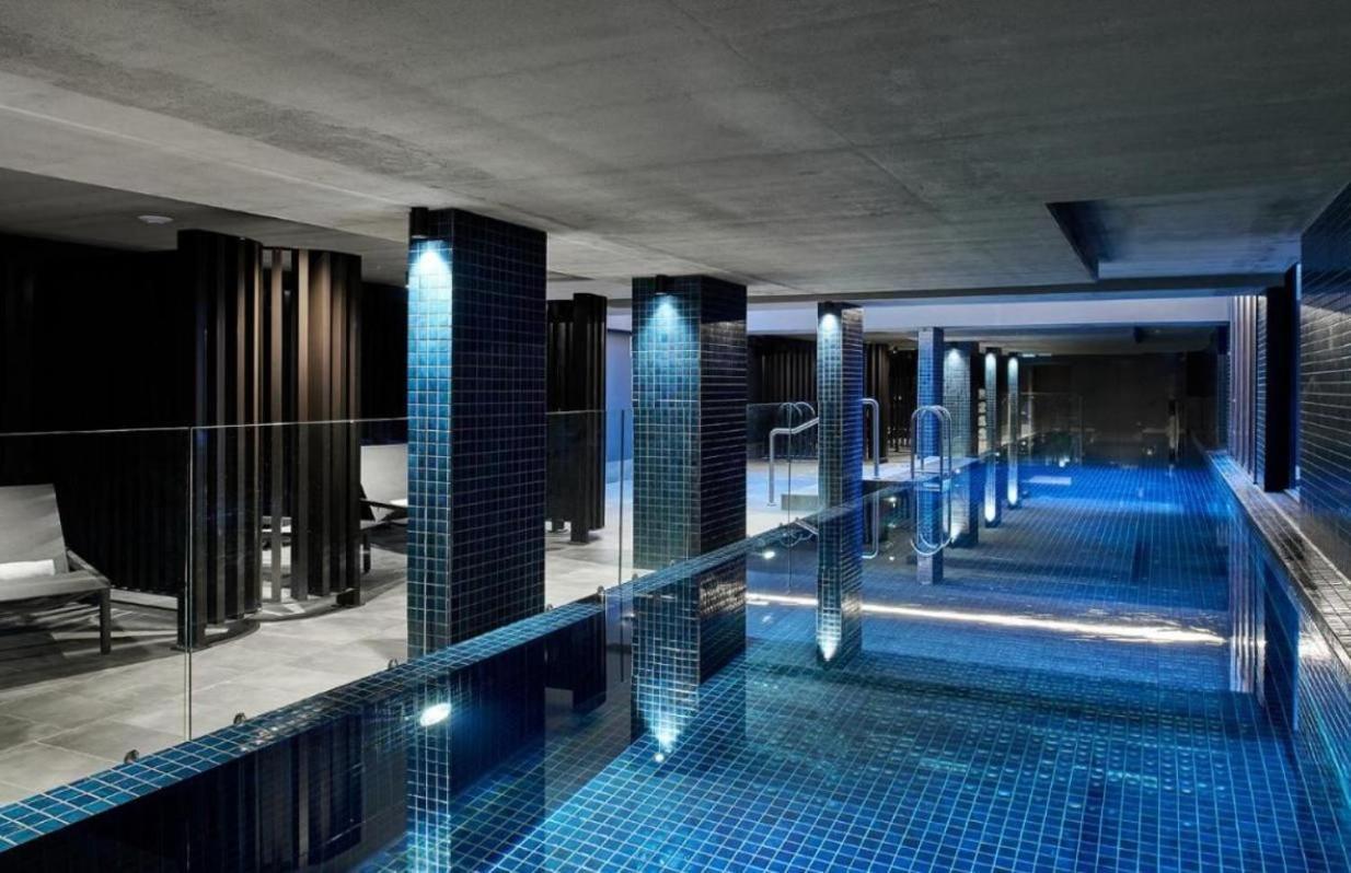 2 Bed 2 Bath Luxury Apartment In Braddon Canberra - Free Heated Pool, Gym, Parking ภายนอก รูปภาพ