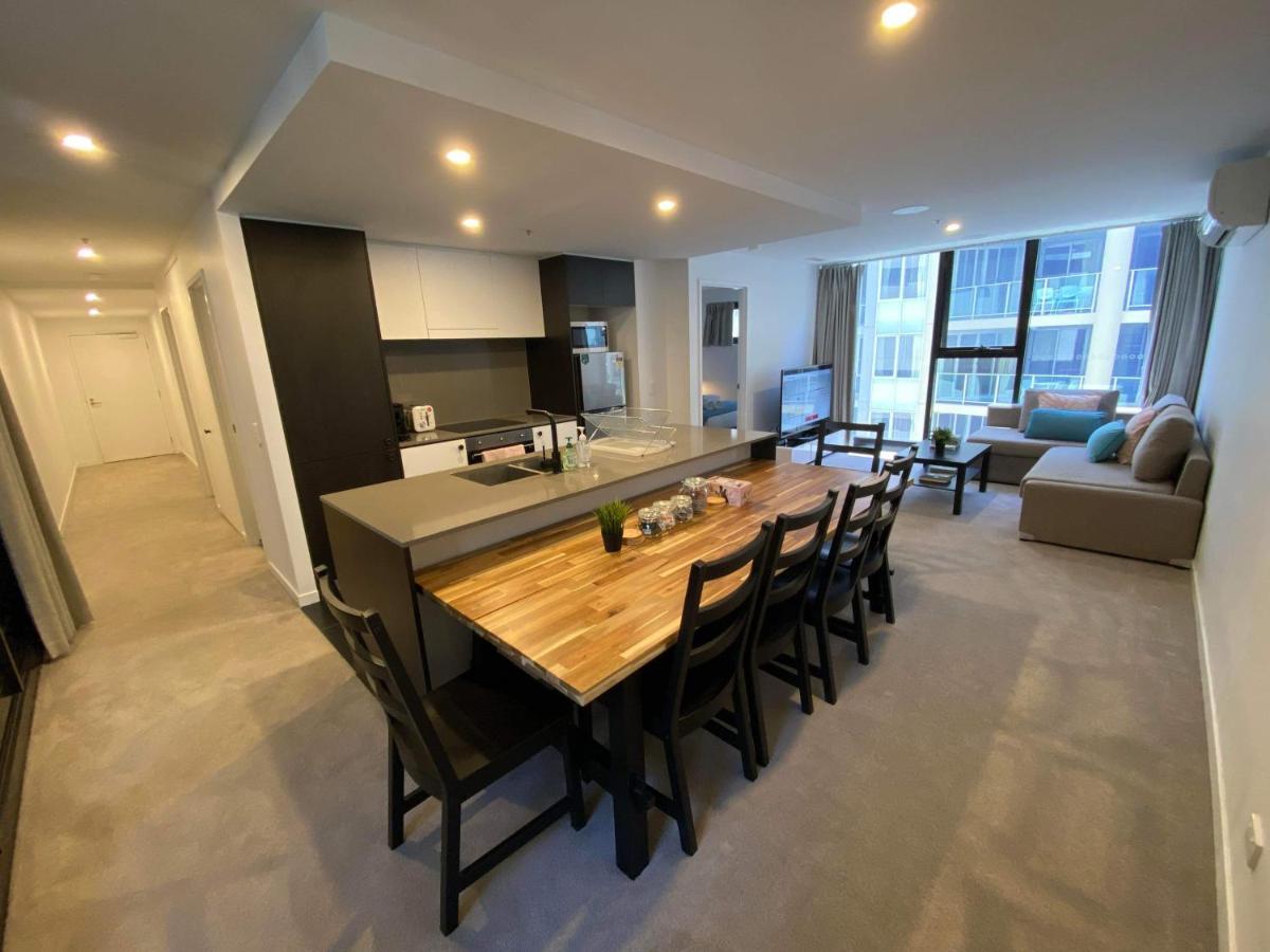 2 Bed 2 Bath Luxury Apartment In Braddon Canberra - Free Heated Pool, Gym, Parking ภายนอก รูปภาพ
